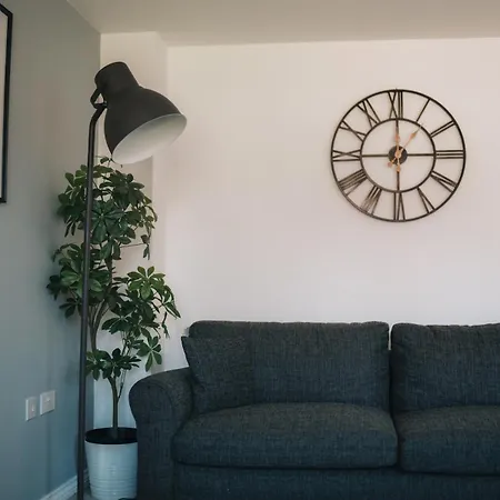 Hoskins House - Workstays